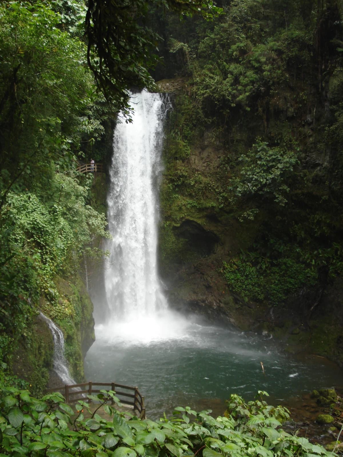 Costa Rica on a Budget, Without the Compromises