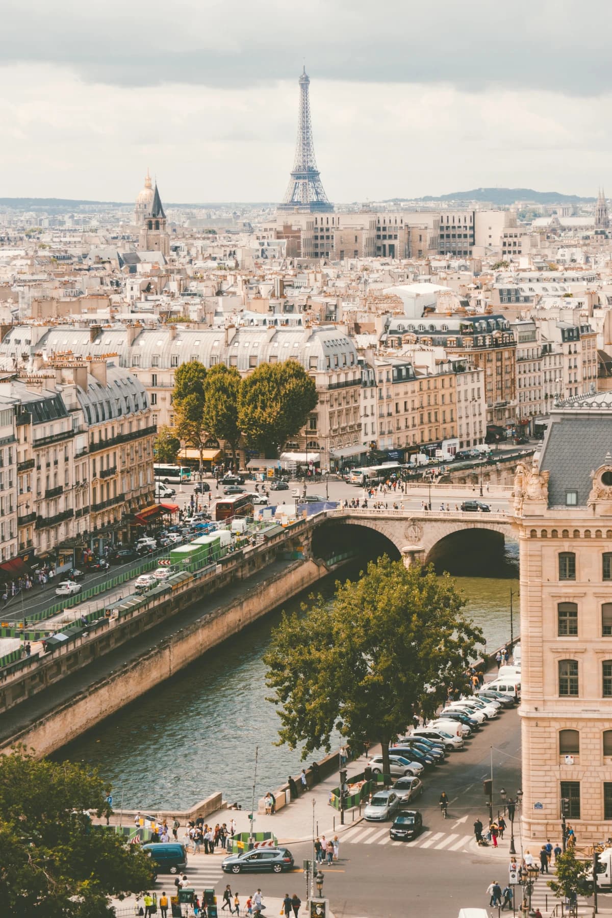 The First-Timer's Guide to France